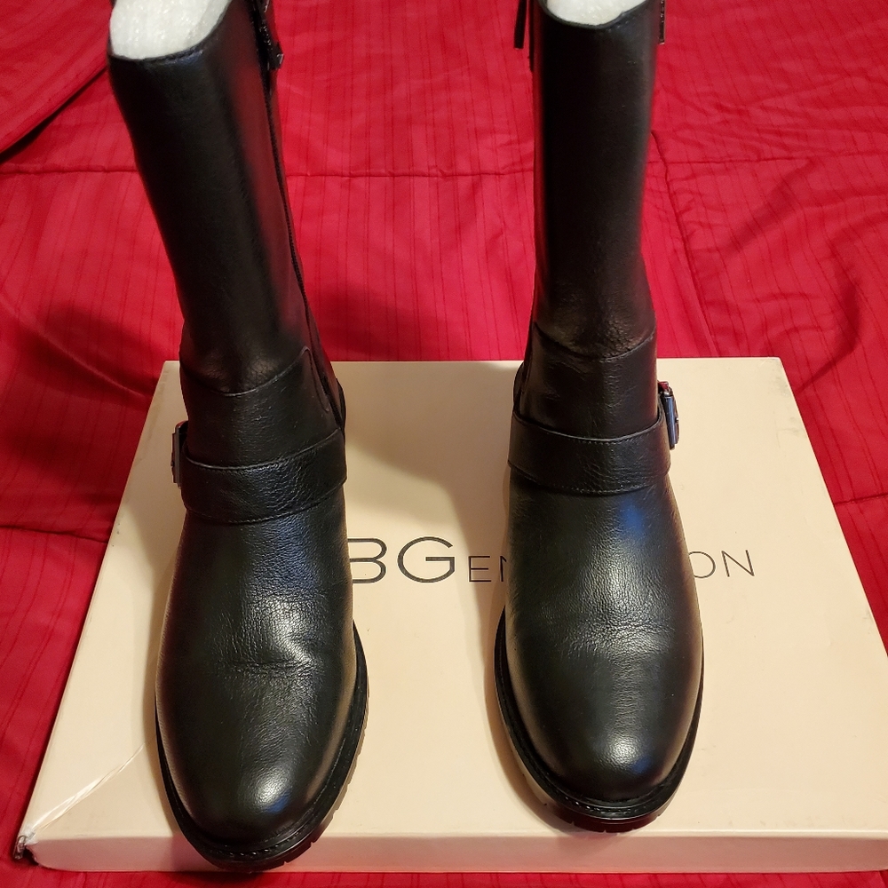 BCBG size 10 black boots.  NWT